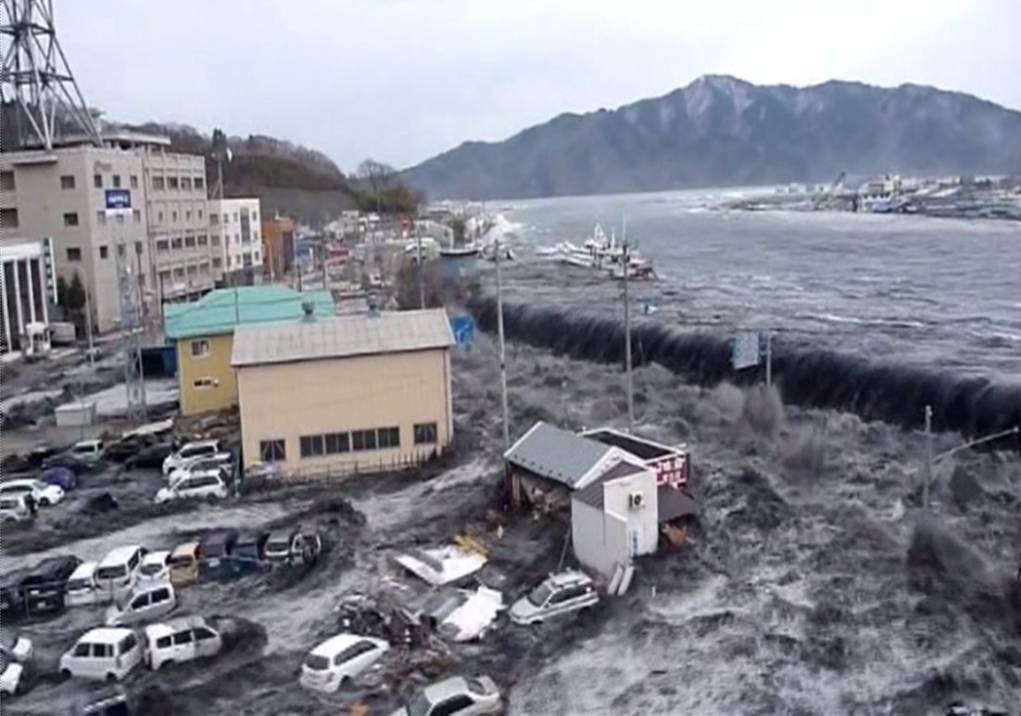 津波映像や避難行動の写真等の収集と公開