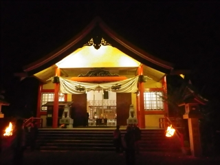 夜の尾崎神社